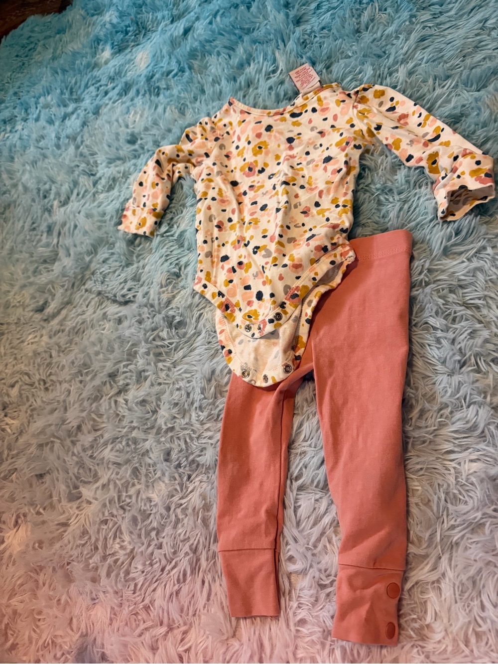 Catherine Malandrino Multicolor Floral Long-Sleeve Bodysuit with Pink Leggings